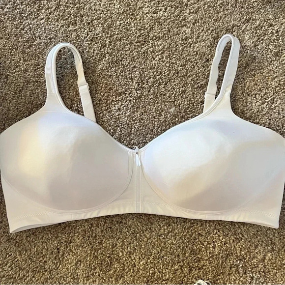 Vanity Fair Other - Vanity Fair Body Caress Wireless Bra 40DD 40E 72335 White Light Lined Wire Free